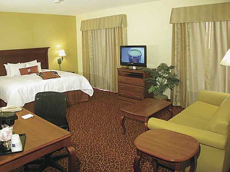 Hampton Inn & Suites Grenada Quarto foto